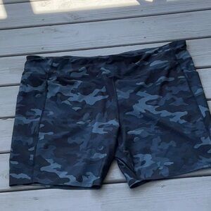 Womens Athletic Brand  Size 4X Camo Print Shorts
